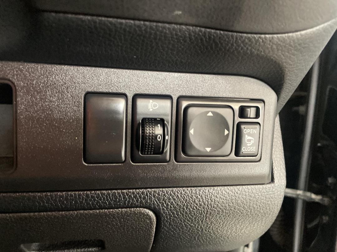 Photo '24' of Nissan Note