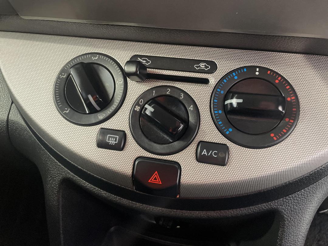 Photo '27' of Nissan Note