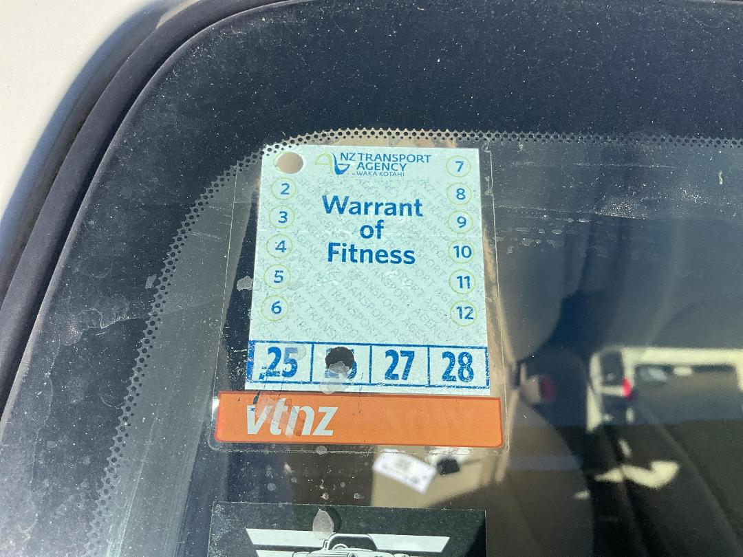 Photo '11' of Nissan Note