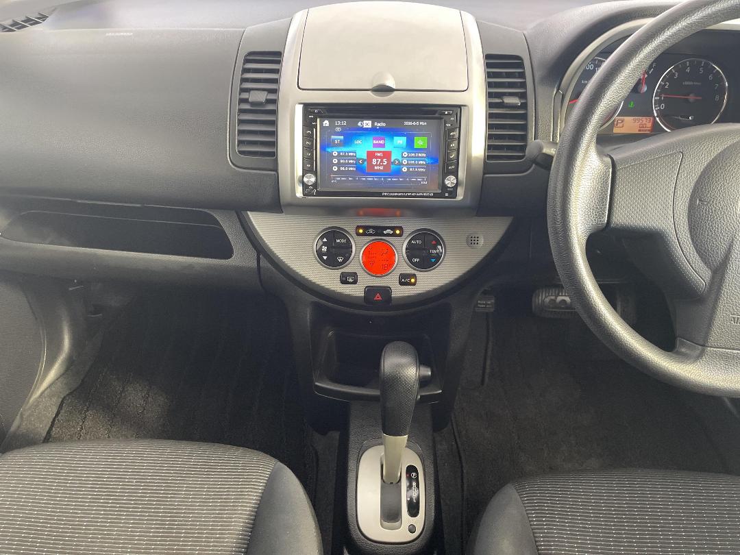 Photo '18' of Nissan Note Photo '18' of Nissan Note