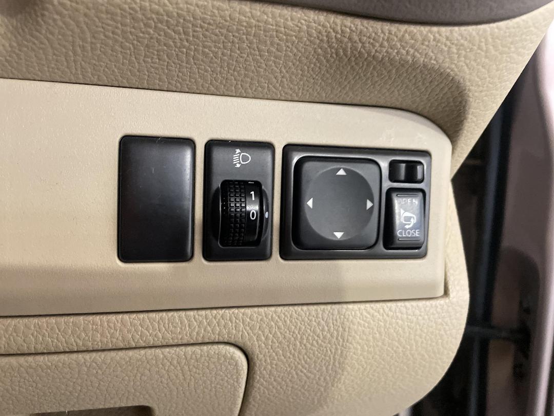 Photo '24' of Nissan Note