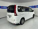 Thumbnail '6' of Nissan Serena