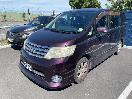 Thumbnail '4' of Nissan Serena