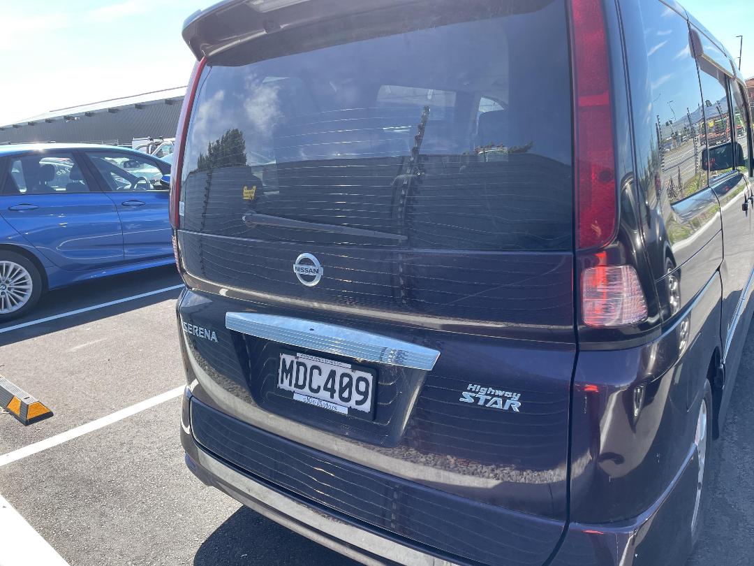 Photo '9' of Nissan Serena