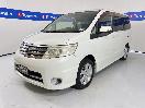 Thumbnail '4' of Nissan Serena