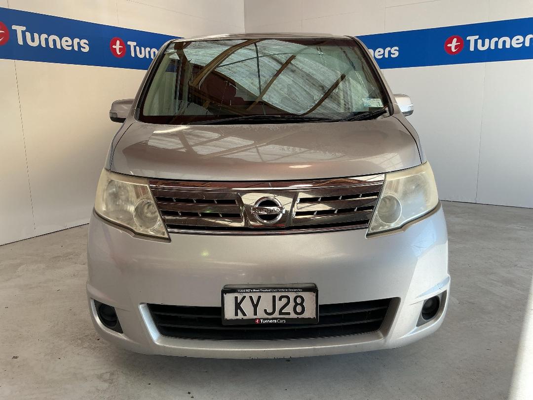 Photo '2' of Nissan Serena