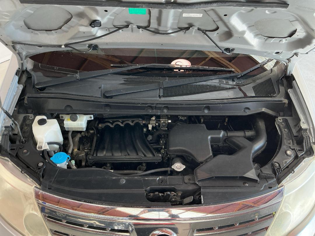 Photo '13' of Nissan Serena