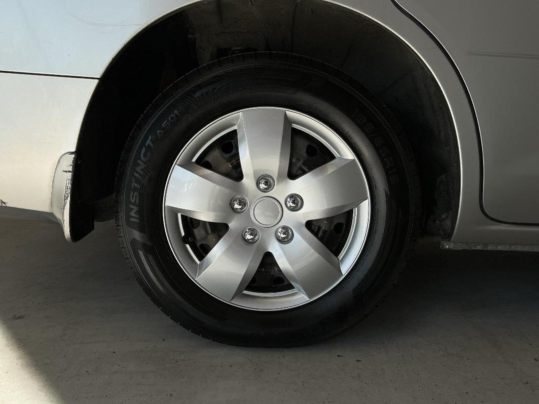 Photo '12' of Nissan Serena