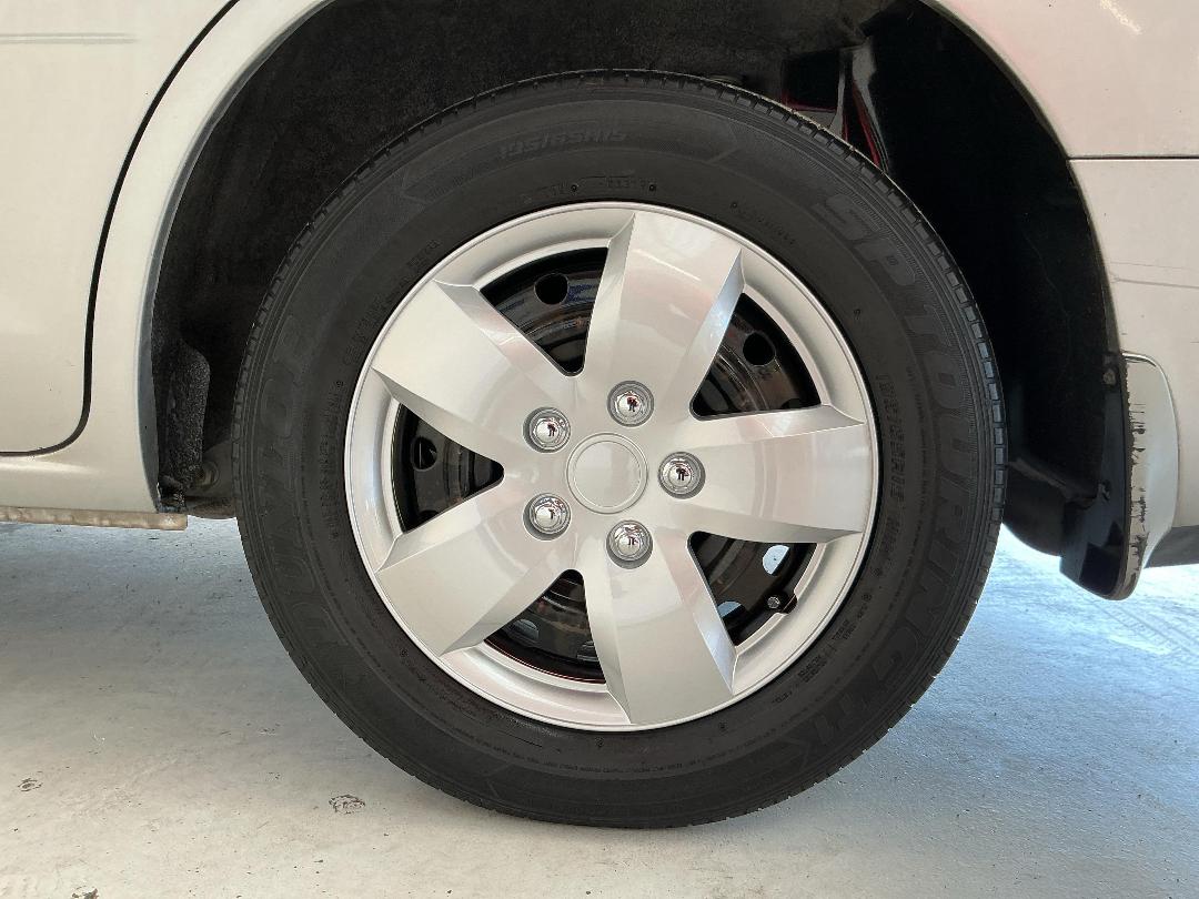 Photo '11' of Nissan Serena