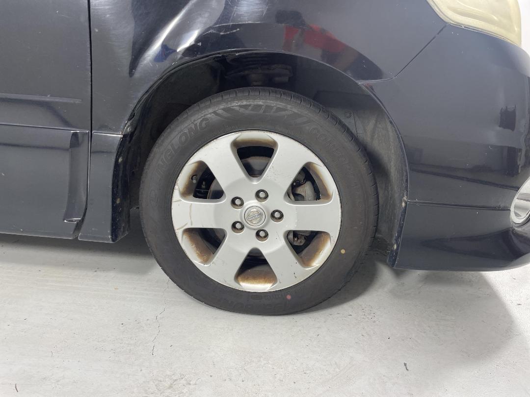 Photo '7' of Nissan Serena