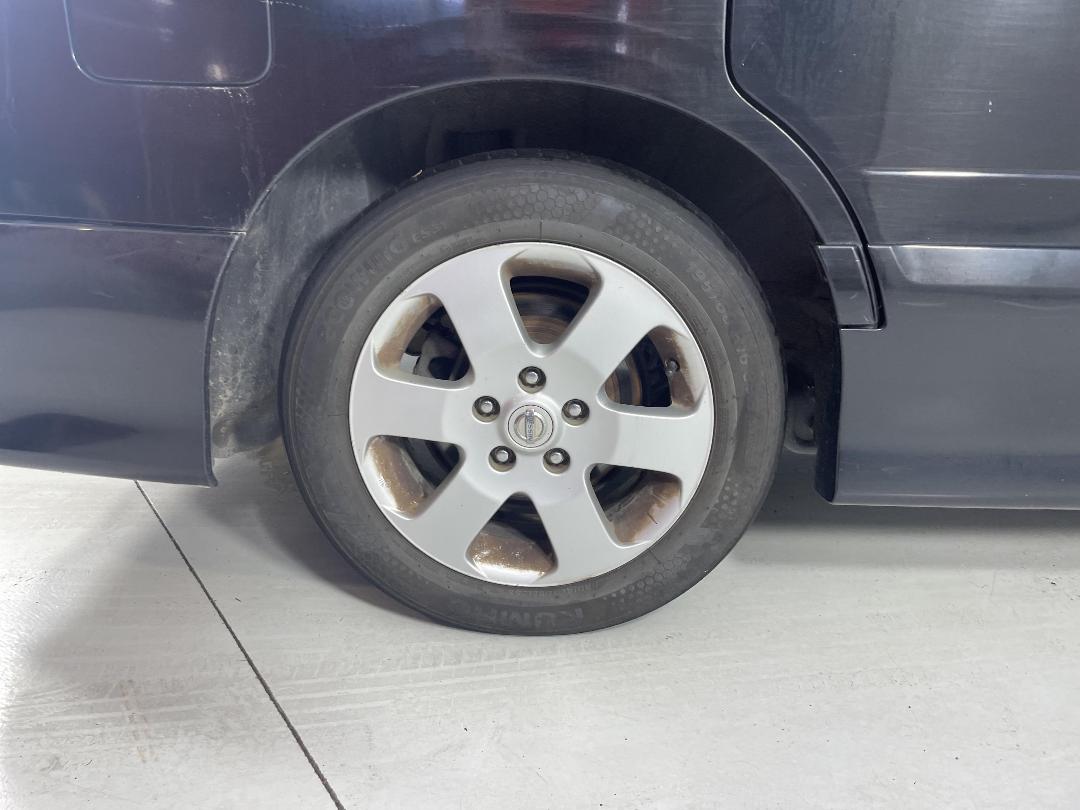 Photo '10' of Nissan Serena