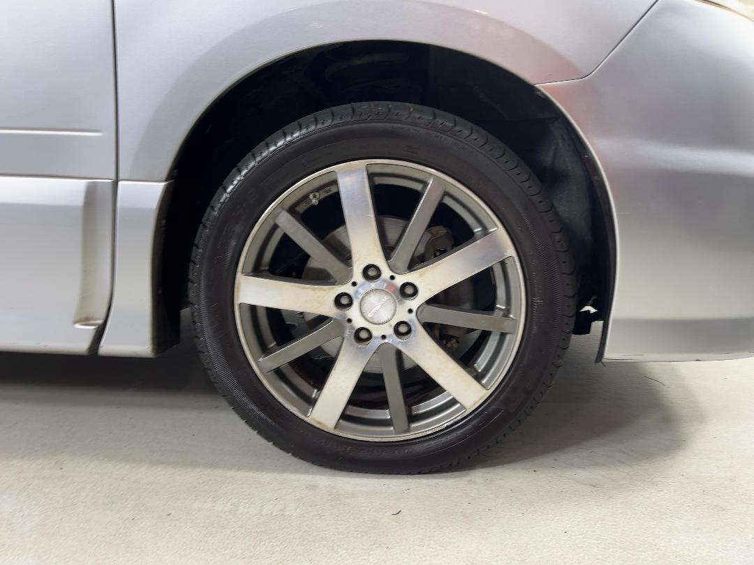 Photo '9' of Nissan Serena