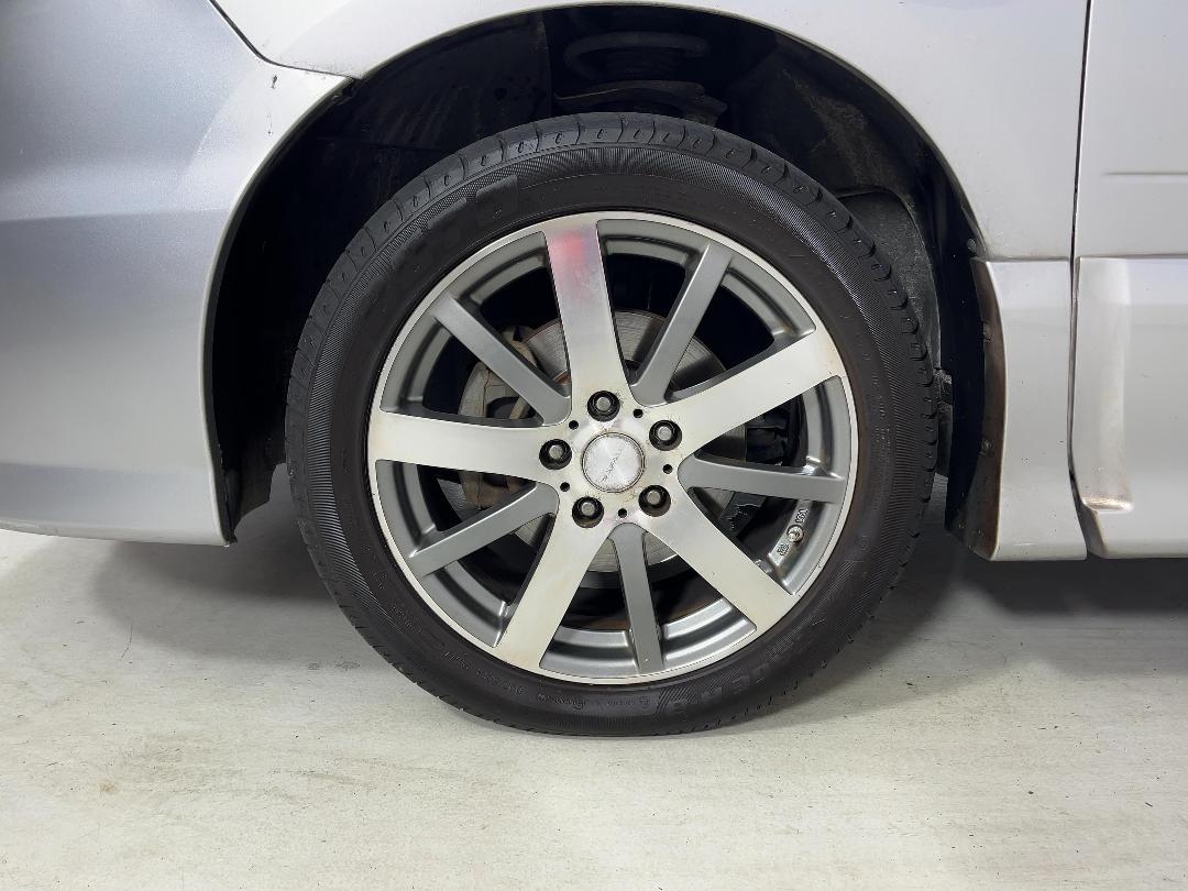 Photo '10' of Nissan Serena