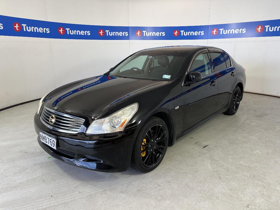 Photo '4' of Nissan Skyline