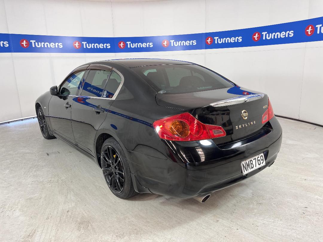 Photo '5' of Nissan Skyline