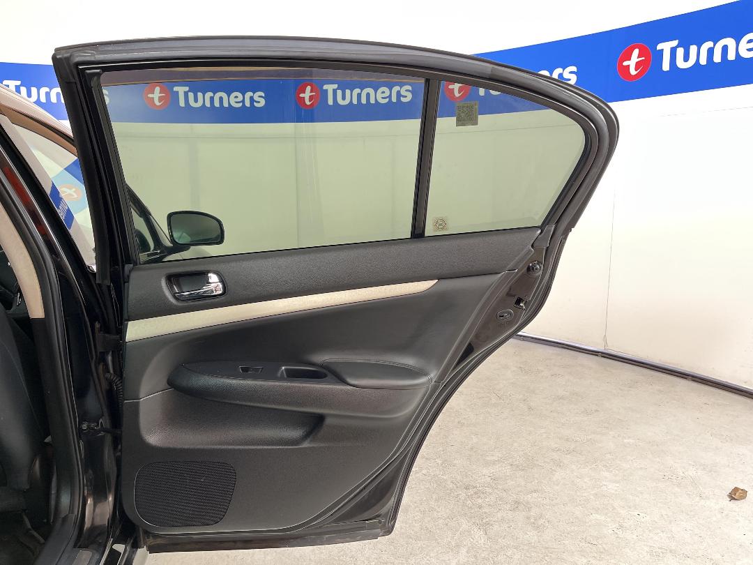 Photo '19' of Nissan Skyline