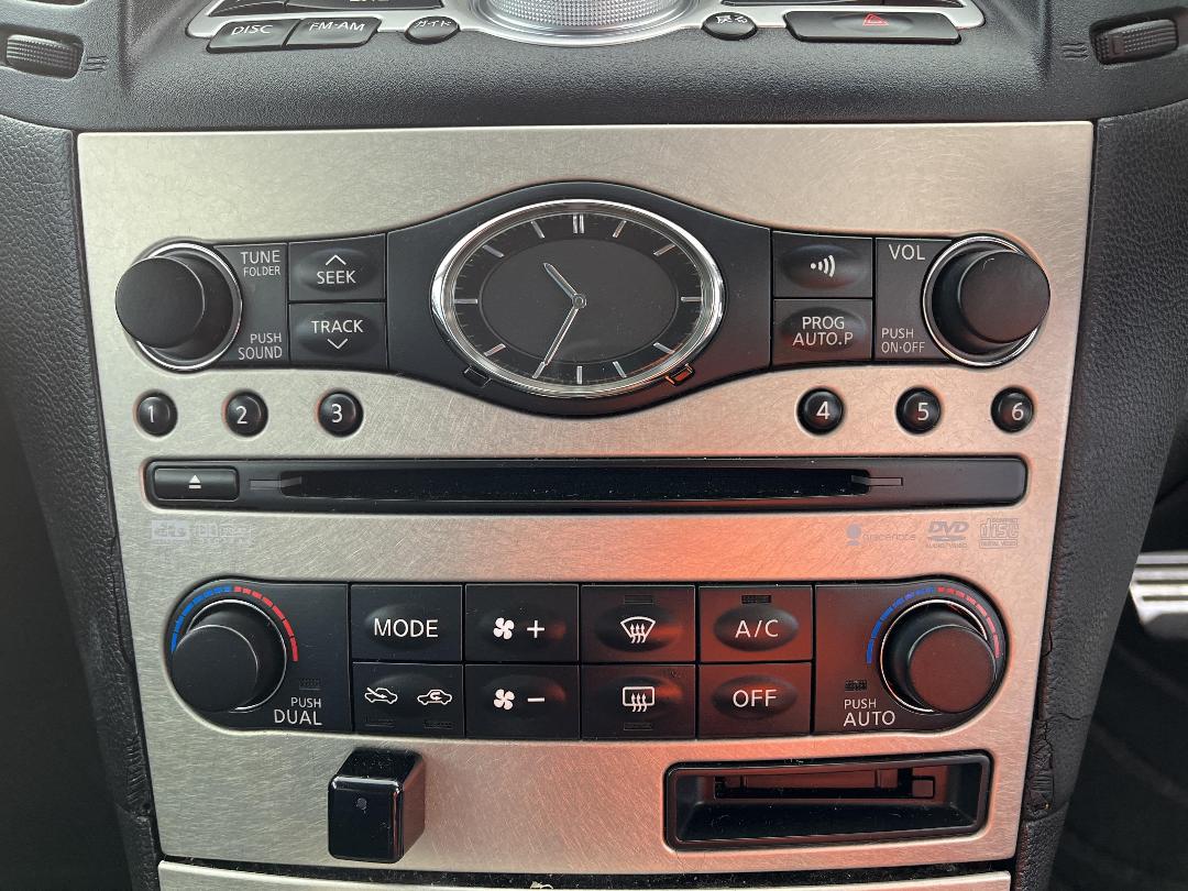 Photo '24' of Nissan Skyline