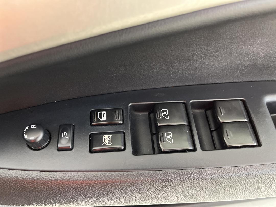 Photo '23' of Nissan Skyline