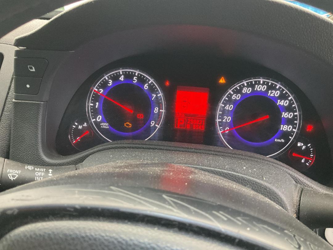 Photo '8' of Nissan Skyline Photo '8' of Nissan Skyline