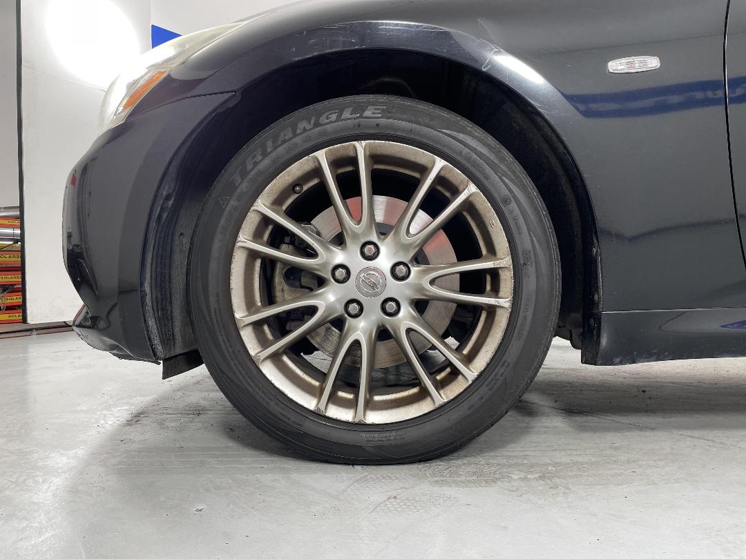 Photo '10' of Nissan Skyline Photo '10' of Nissan Skyline