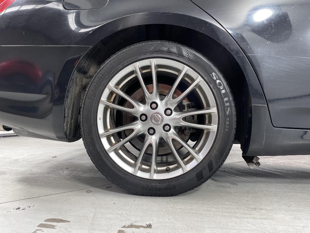 Photo '12' of Nissan Skyline Photo '12' of Nissan Skyline