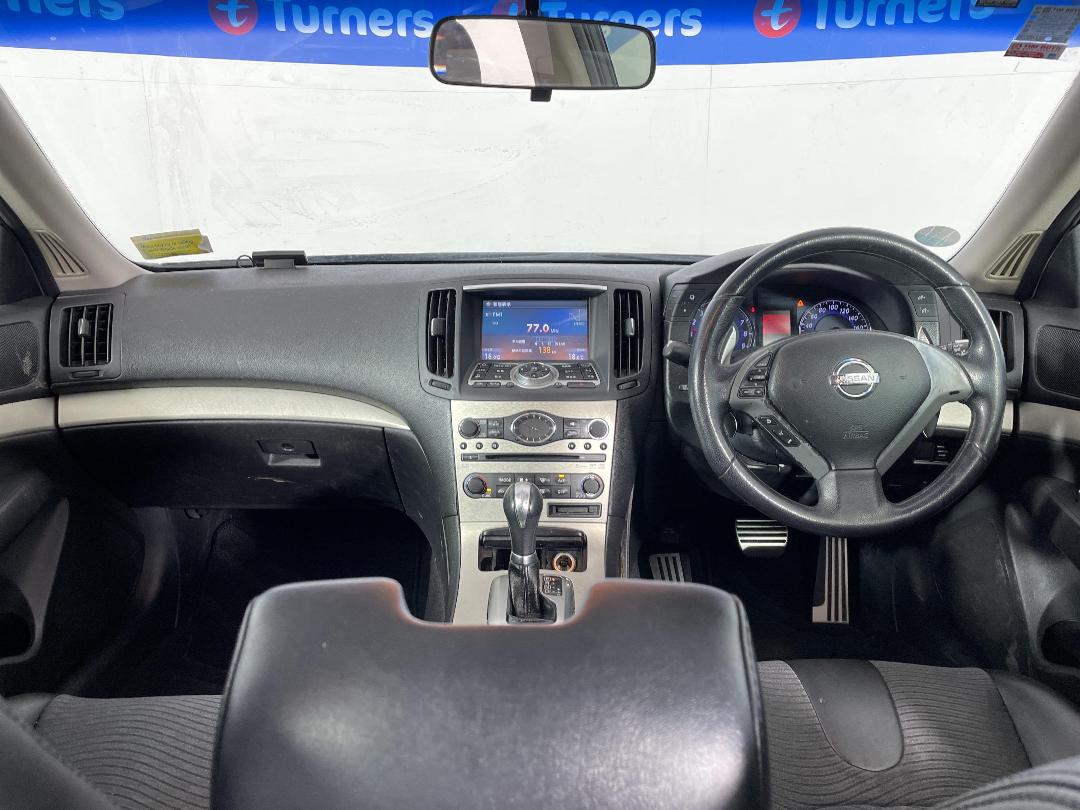 Photo '17' of Nissan Skyline Photo '17' of Nissan Skyline