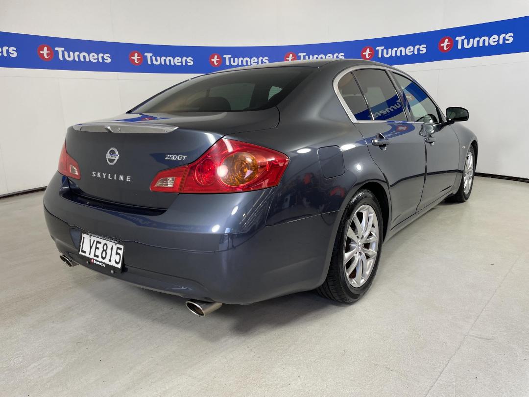 Photo '7' of Nissan Skyline Photo '7' of Nissan Skyline