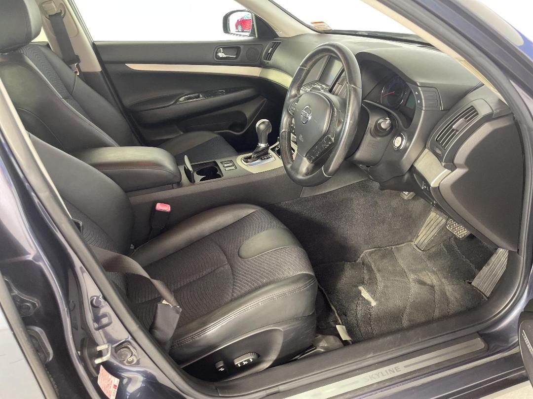 Photo '16' of Nissan Skyline Photo '16' of Nissan Skyline