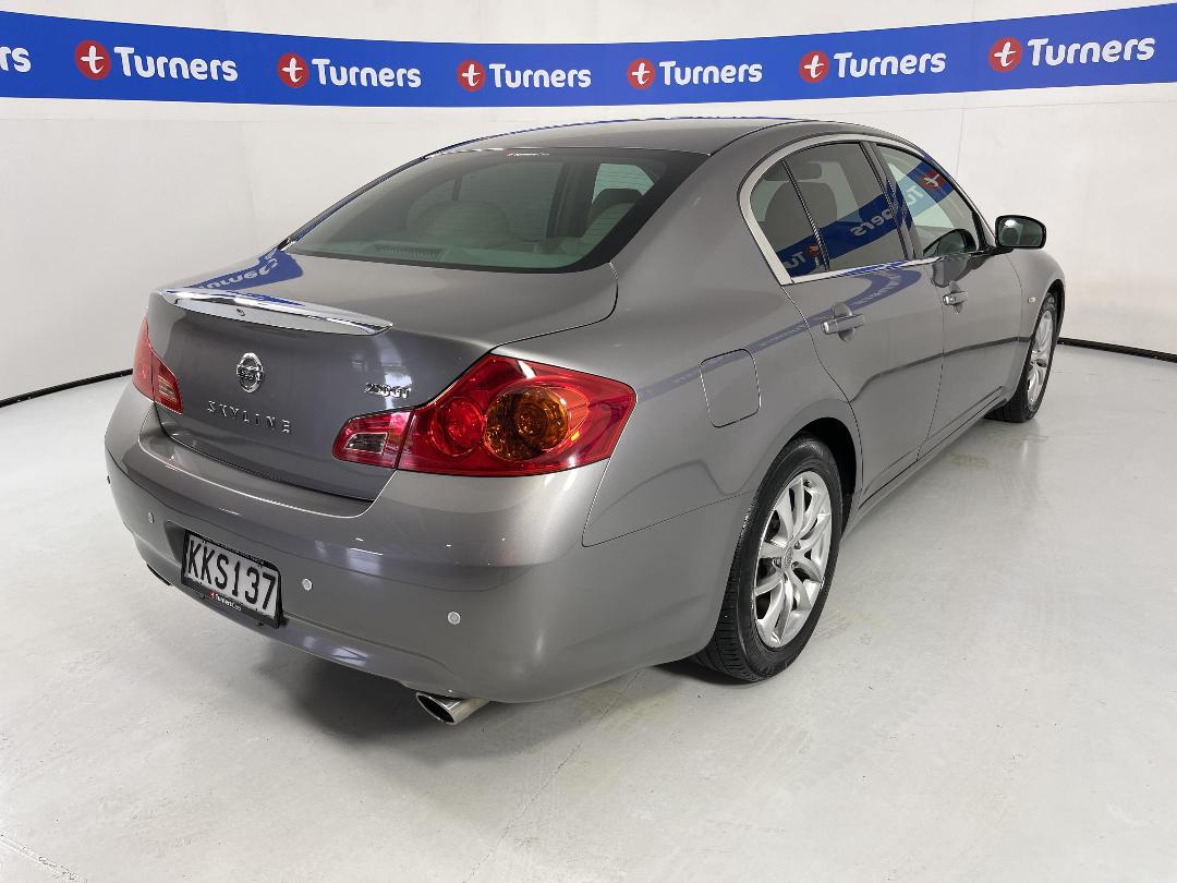 Photo '7' of Nissan Skyline Photo '7' of Nissan Skyline