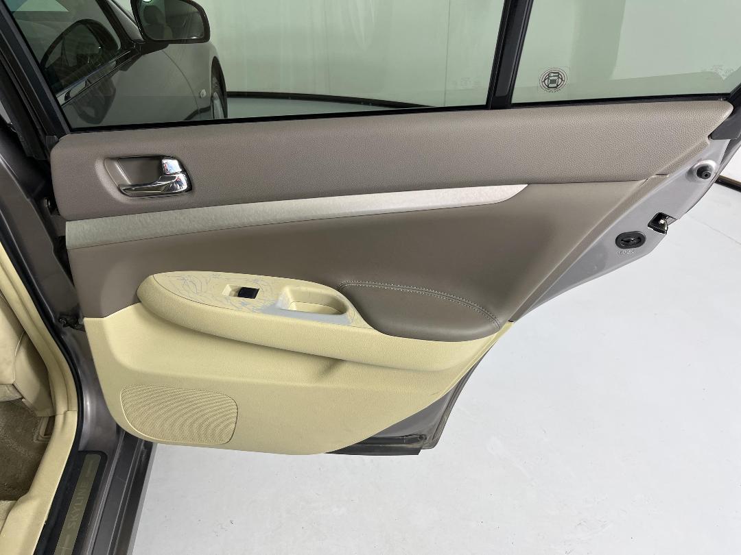 Photo '19' of Nissan Skyline Photo '19' of Nissan Skyline