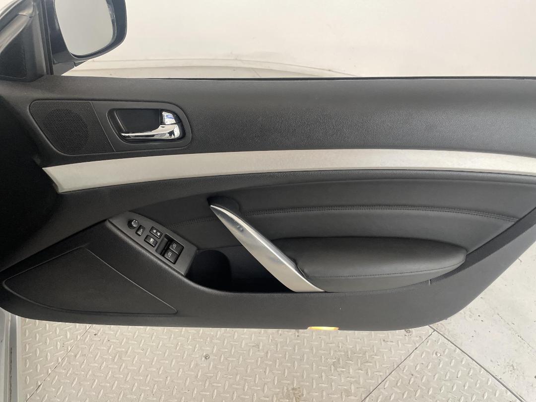 Photo '15' of Nissan Skyline Photo '15' of Nissan Skyline