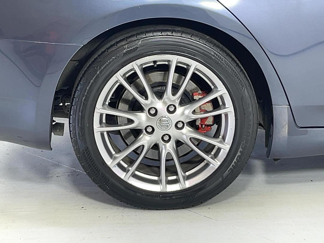 Photo '12' of Nissan Skyline