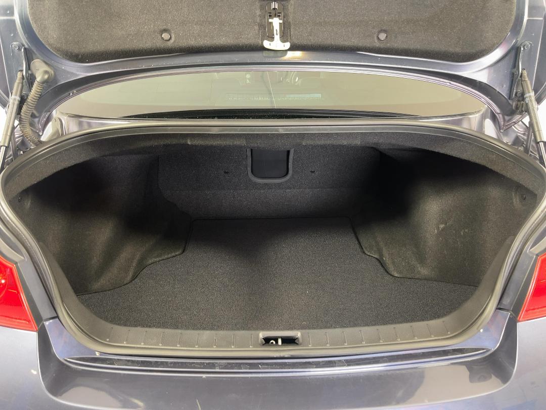 Photo '14' of Nissan Skyline