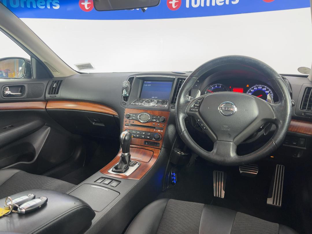 Photo '17' of Nissan Skyline