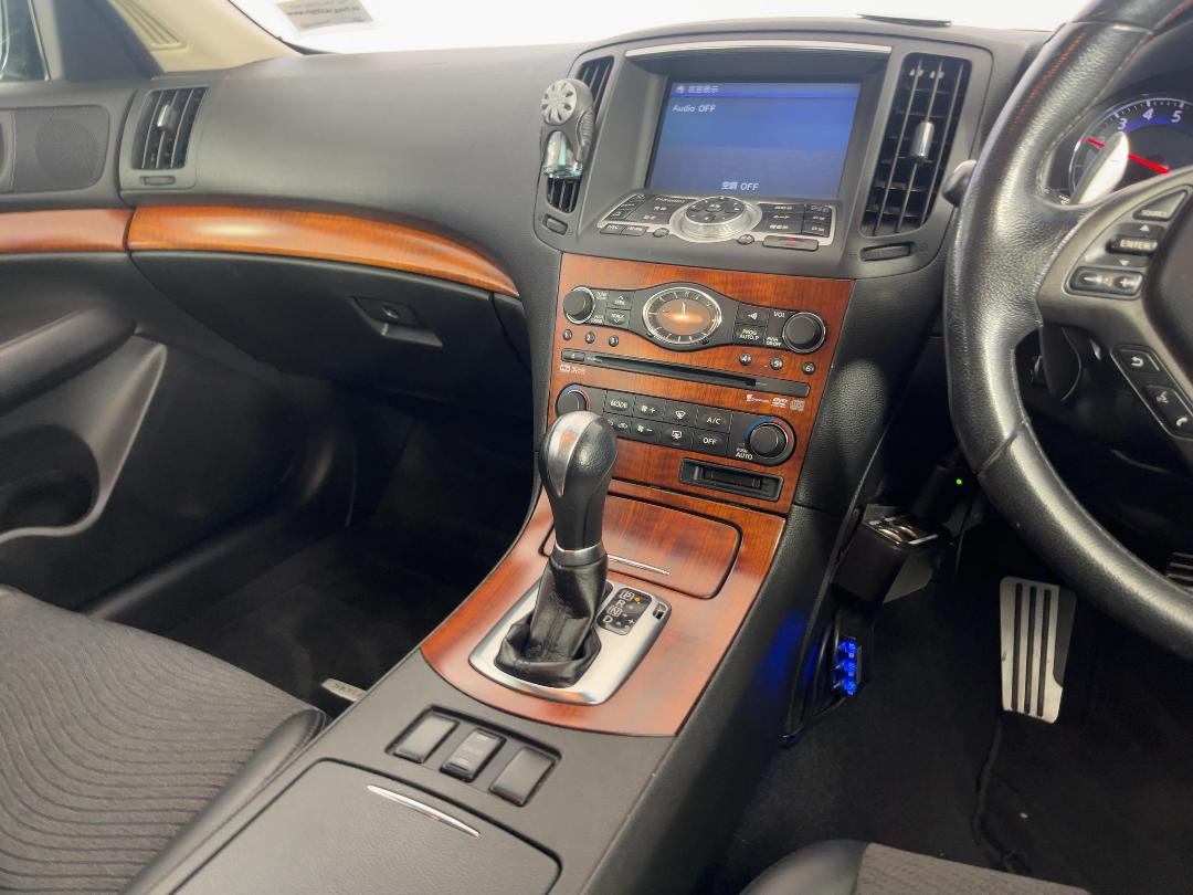 Photo '18' of Nissan Skyline