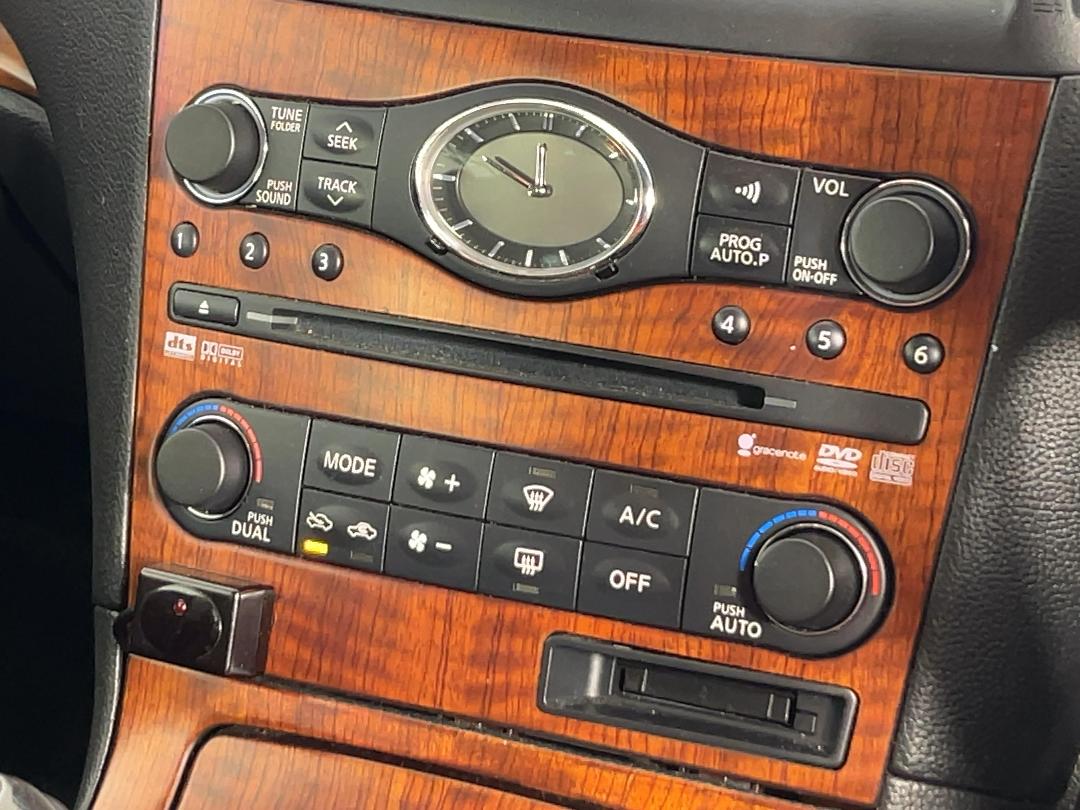 Photo '26' of Nissan Skyline