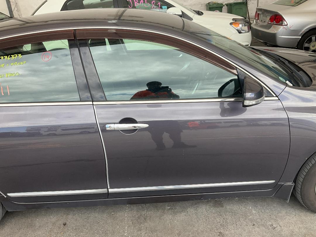 Photo '3' of Nissan Teana Photo '3' of Nissan Teana