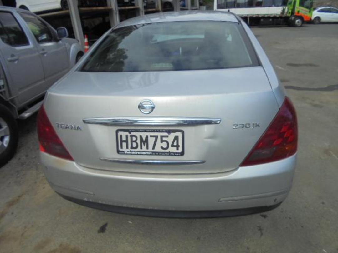 Photo '3' of Nissan Teana Photo '3' of Nissan Teana