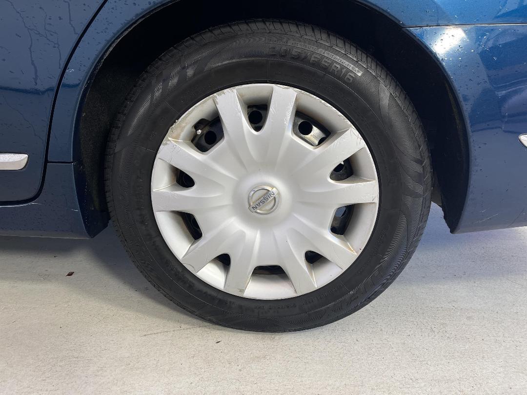 Photo '11' of Nissan Teana