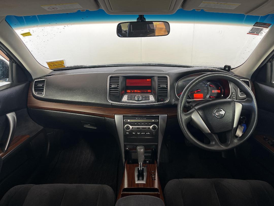 Photo '17' of Nissan Teana