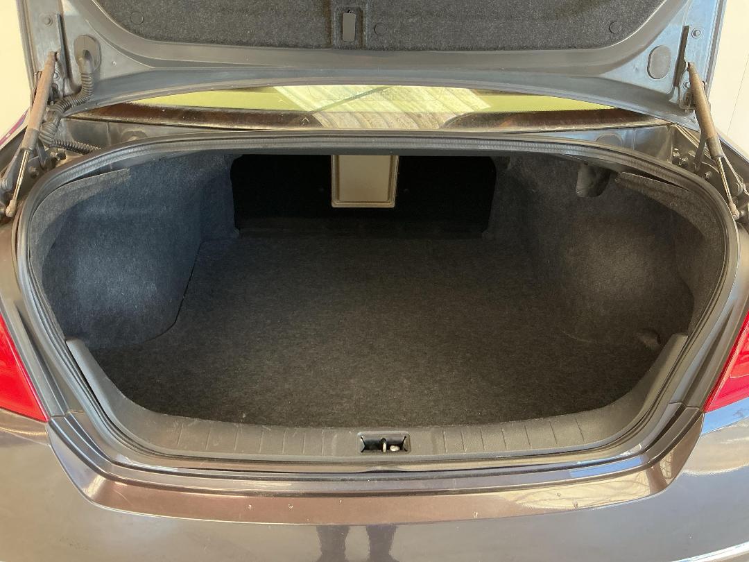 Photo '14' of Nissan Teana Photo '14' of Nissan Teana