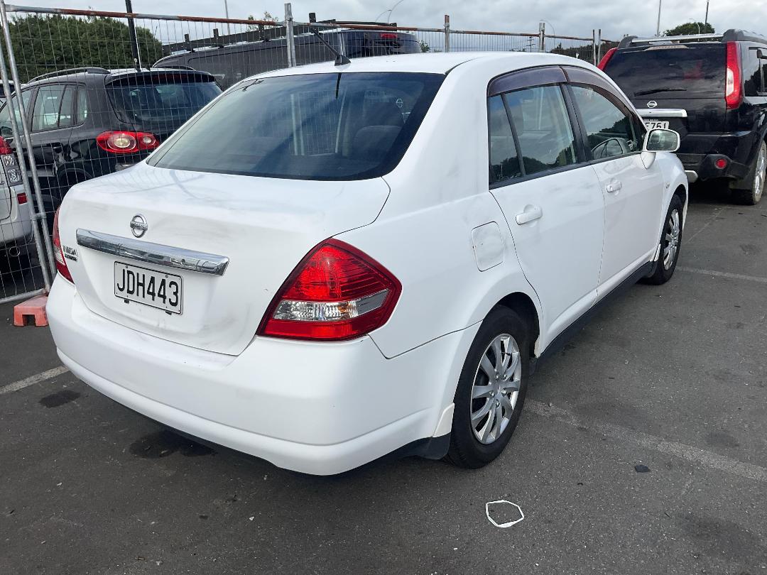 Photo '4' of Nissan Tiida