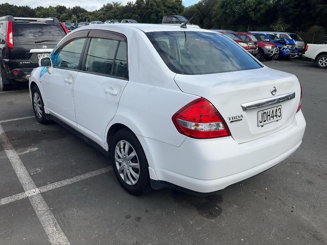 Photo '3' of Nissan Tiida