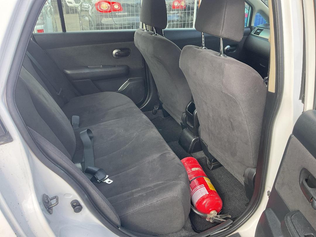 Photo '11' of Nissan Tiida