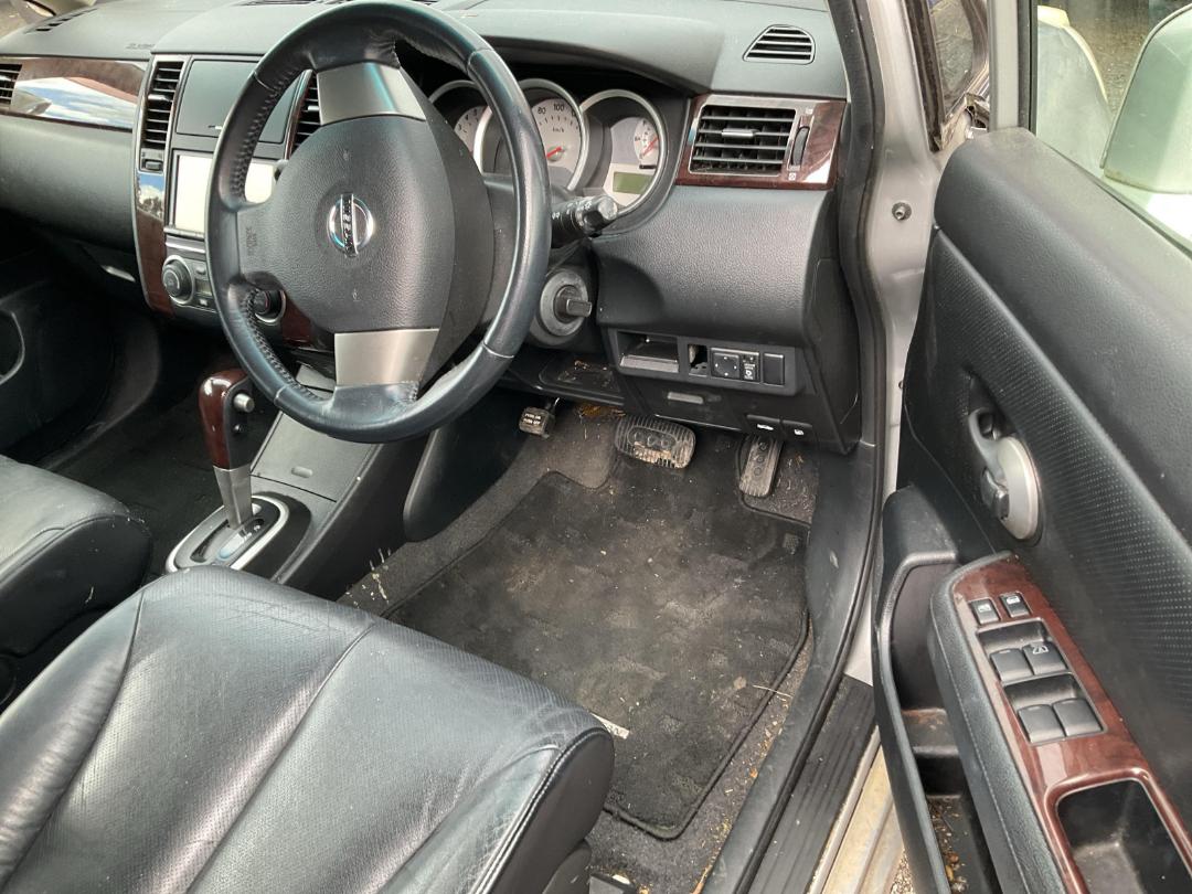 Photo '9' of Nissan Tiida Photo '9' of Nissan Tiida