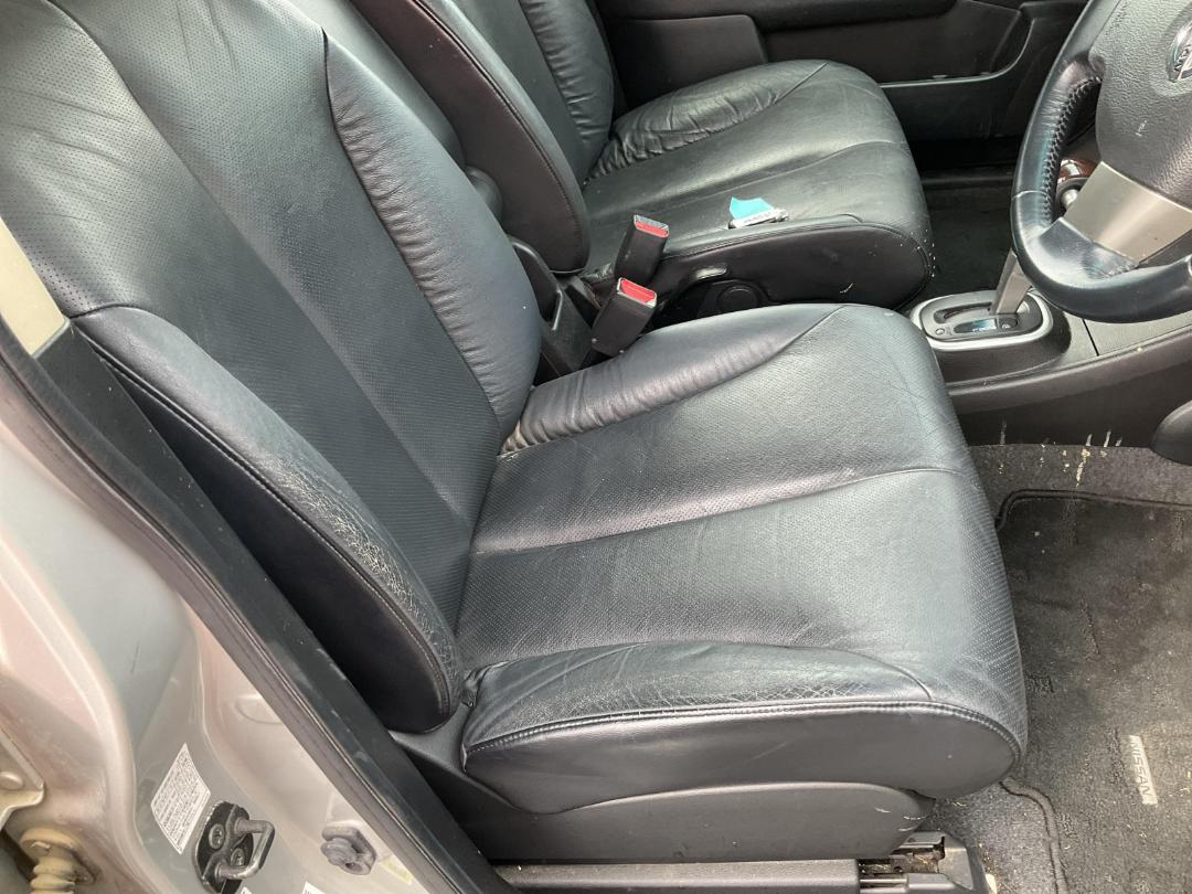 Photo '11' of Nissan Tiida Photo '11' of Nissan Tiida