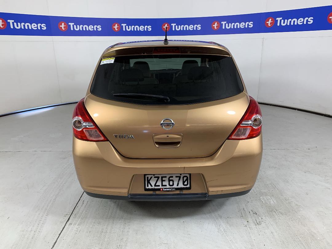 Photo '6' of Nissan Tiida Photo '6' of Nissan Tiida