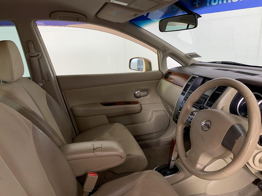 Photo '16' of Nissan Tiida Photo '16' of Nissan Tiida