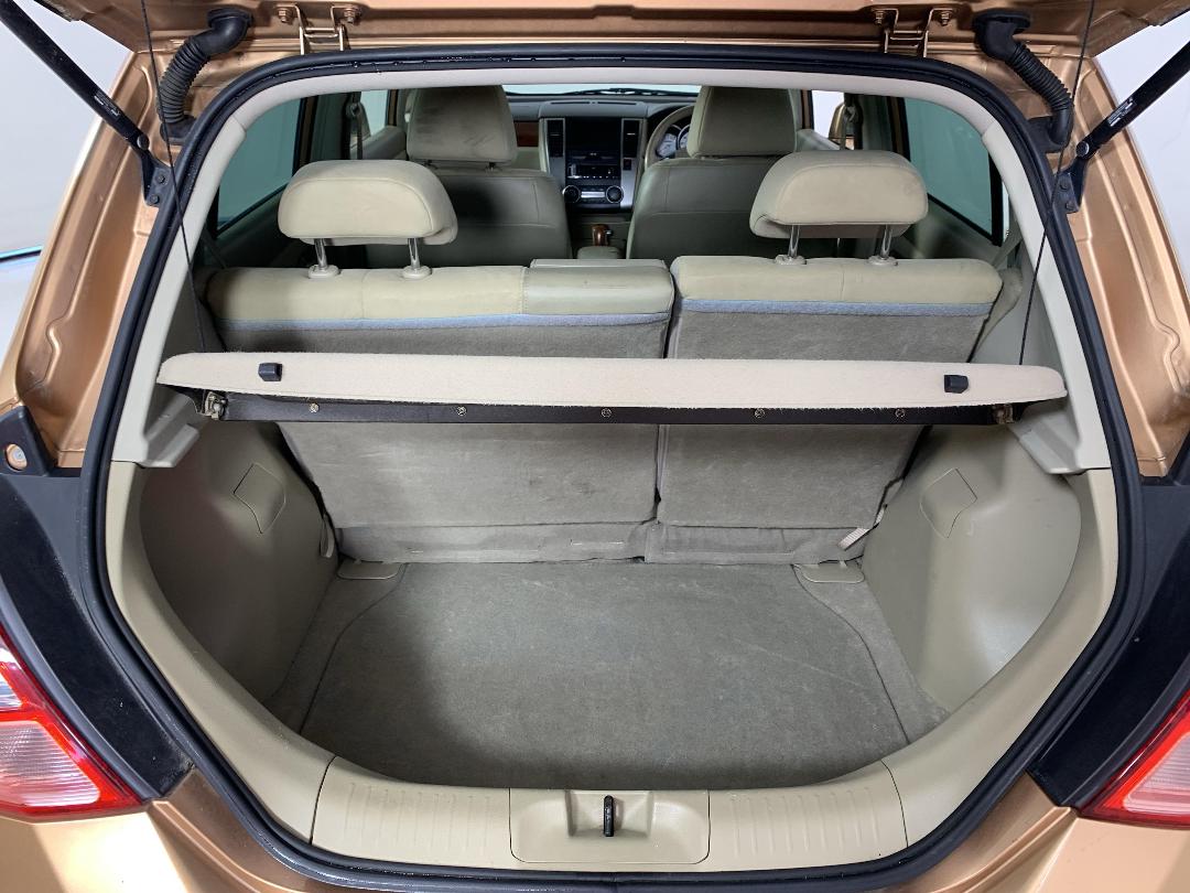 Photo '14' of Nissan Tiida Photo '14' of Nissan Tiida