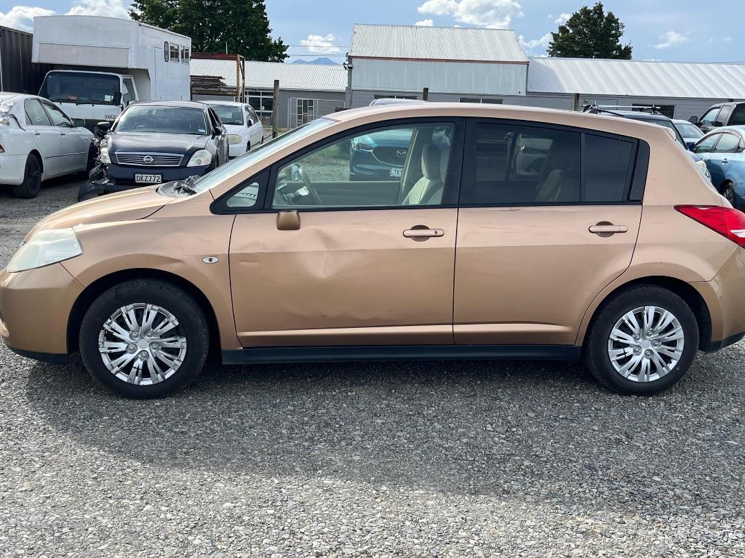 Photo '4' of Nissan Tiida Photo '4' of Nissan Tiida